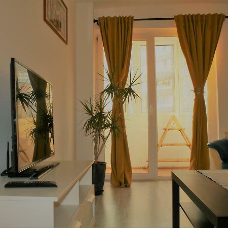 Casa Peterfi - Apartment With 3 Bedrooms And Spacious Living Room Târgu-Mureş Esterno foto