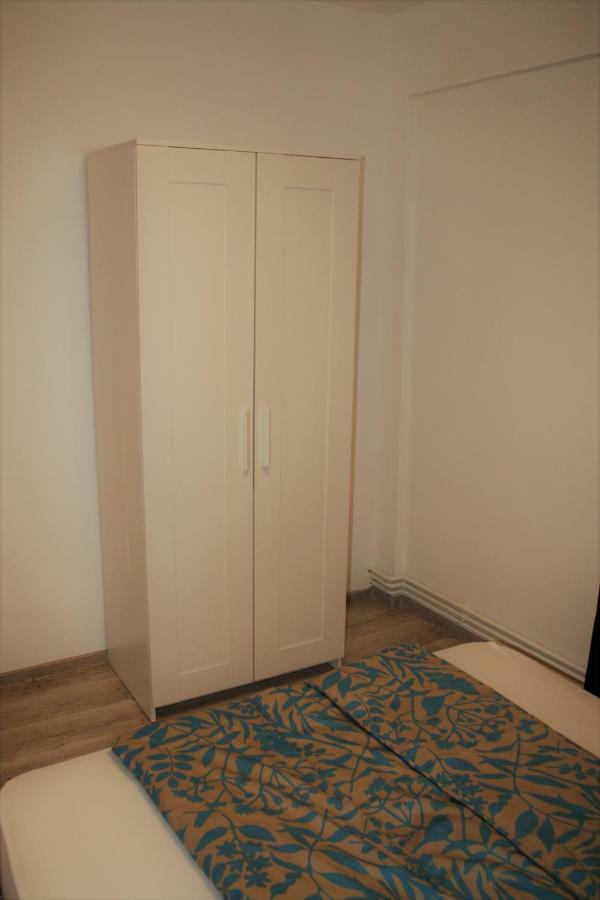 Casa Peterfi - Apartment With 3 Bedrooms And Spacious Living Room Târgu-Mureş Esterno foto