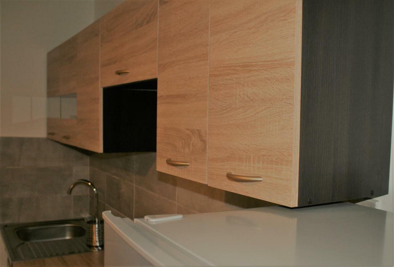 Casa Peterfi - Apartment With 3 Bedrooms And Spacious Living Room Târgu-Mureş Esterno foto